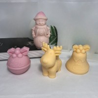 Silikon Mum Kalıbı Yılbaşı Noel Baba Ev Dekorasyon Mum Kalıpları 10x6.8cm GT9565